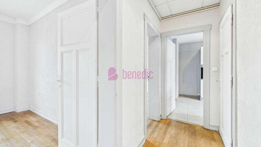 59372427l - Attribut alt par défaut.