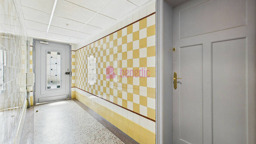 59372427m - Attribut alt par défaut.