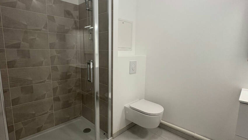 59421265c - Attribut alt par défaut.