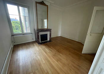 59423388c - Attribut alt par défaut.