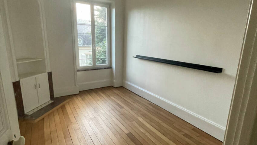 59423388e - Attribut alt par défaut.