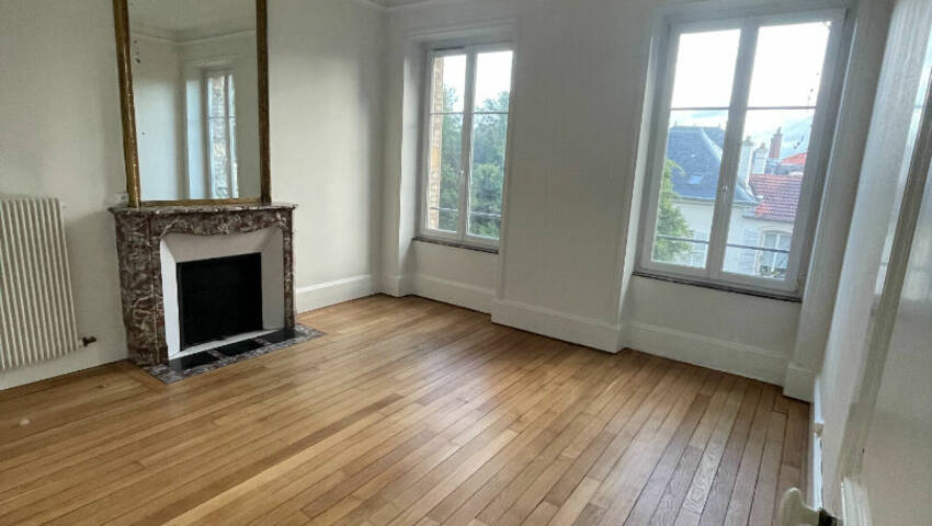 59423388f - Attribut alt par défaut.