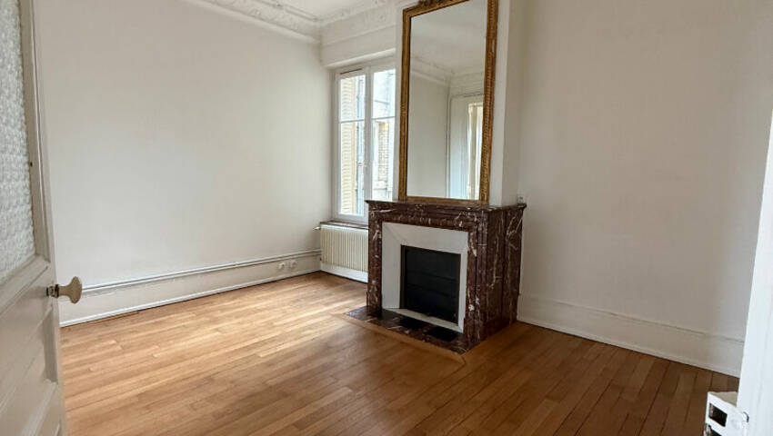 59423388e - Attribut alt par défaut.