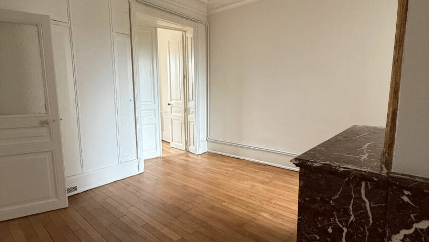 59423388f - Attribut alt par défaut.