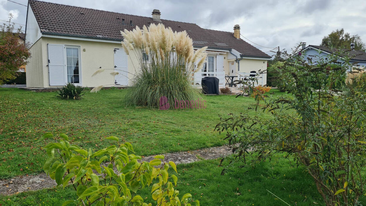 59436245b - Attribut alt par défaut.