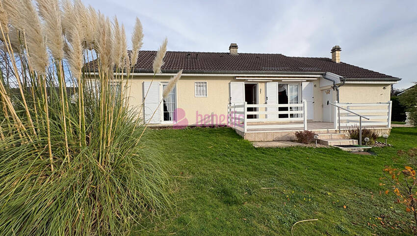 59436245d - Attribut alt par défaut.