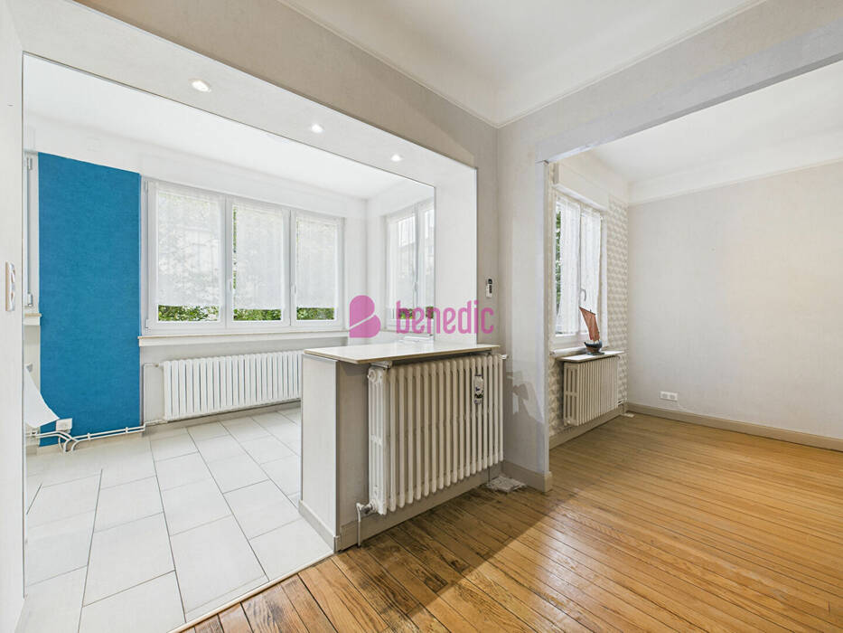 59384253b - Attribut alt par défaut.