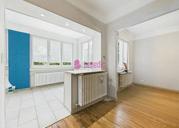 59384253b - Attribut alt par défaut.