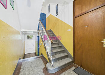 59384253c - Attribut alt par défaut.