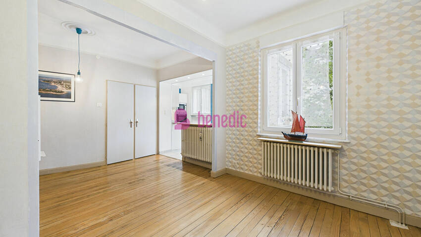 59384253h - Attribut alt par défaut.