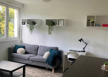 59437722b - Attribut alt par défaut.