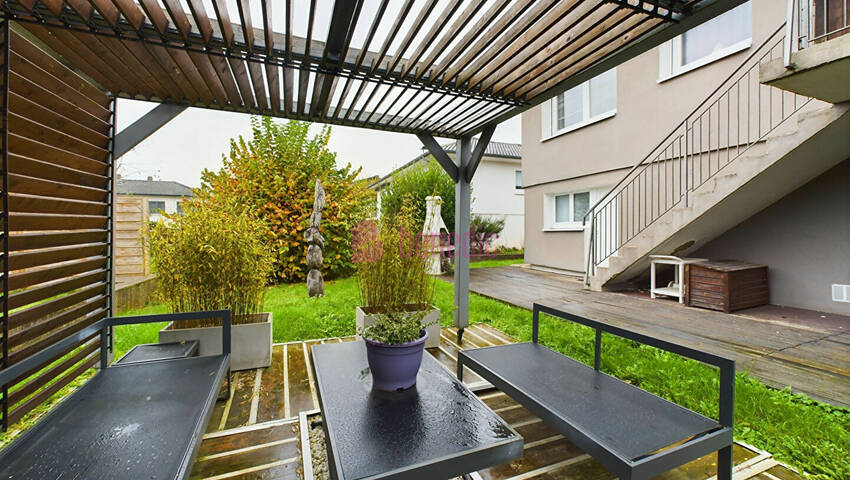 59448976b - Attribut alt par défaut.