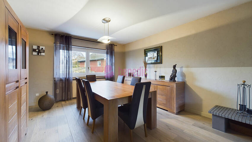 59448976e - Attribut alt par défaut.