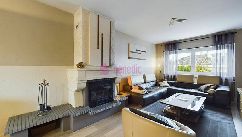 59448976f - Attribut alt par défaut.