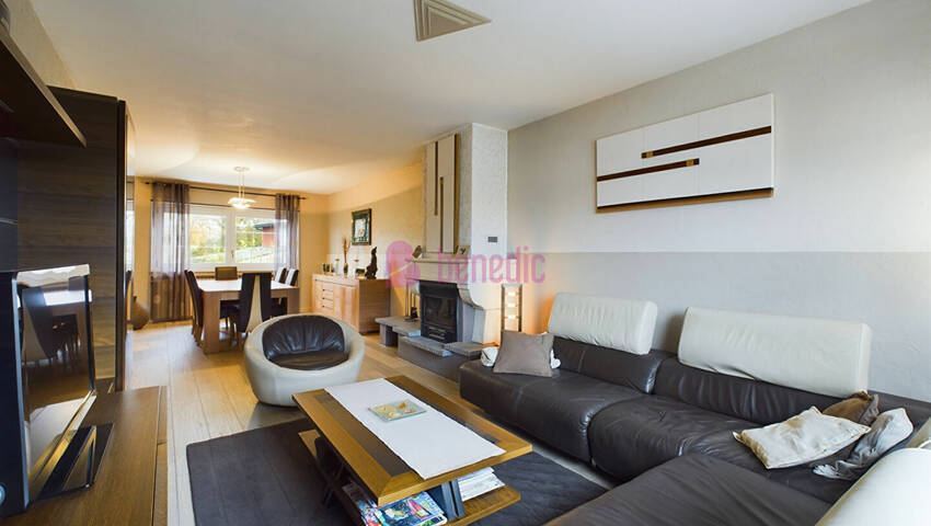 59448976g - Attribut alt par défaut.