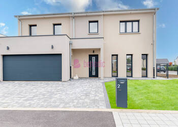 58634353b - Attribut alt par défaut.