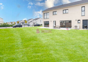 58634353c - Attribut alt par défaut.