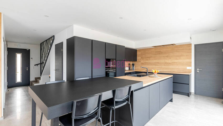 58634353k - Attribut alt par défaut.