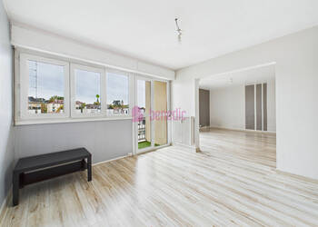 58906511b - Attribut alt par défaut.