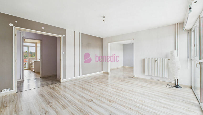 58906511e - Attribut alt par défaut.