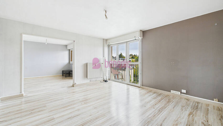 58906511f - Attribut alt par défaut.