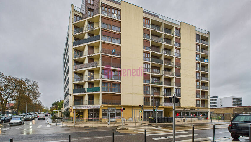 58906511q - Attribut alt par défaut.