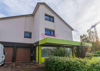 59118451b - Attribut alt par défaut.