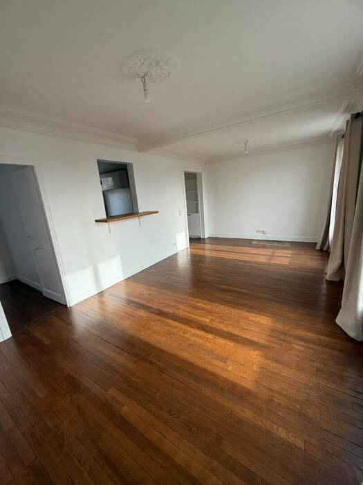 59438140b - Attribut alt par défaut.