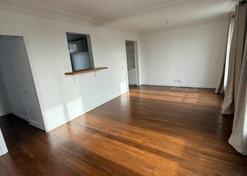 59438140b - Attribut alt par défaut.