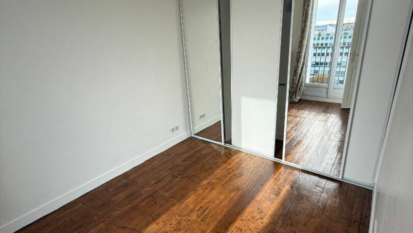 59438140f - Attribut alt par défaut.