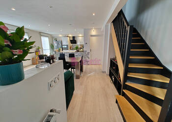 58444145a - Attribut alt par défaut.