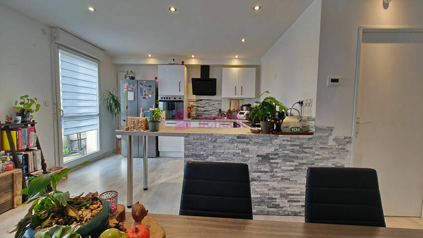 58444145c - Attribut alt par défaut.