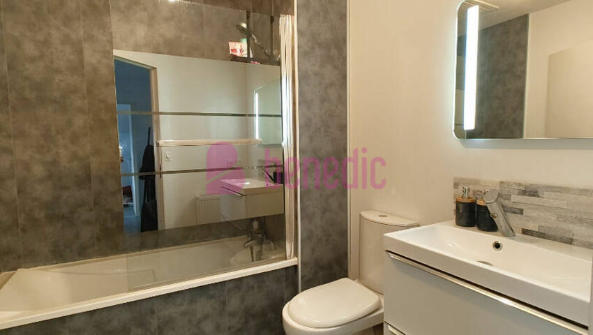 58444145k - Attribut alt par défaut.