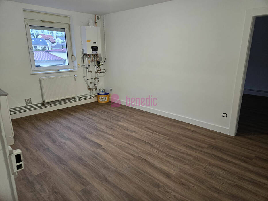 59467831c - Attribut alt par défaut.