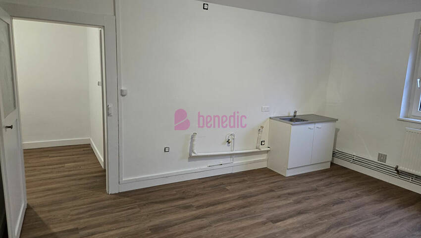 59467831a - Attribut alt par défaut.