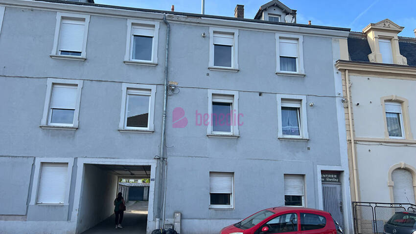 59467831b - Attribut alt par défaut.