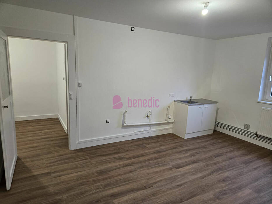 59467831d - Attribut alt par défaut.