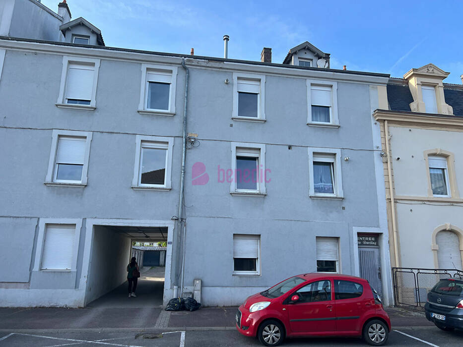 59467831e - Attribut alt par défaut.