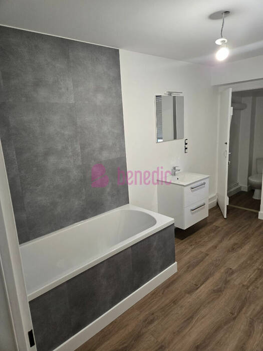 59467831h - Attribut alt par défaut.