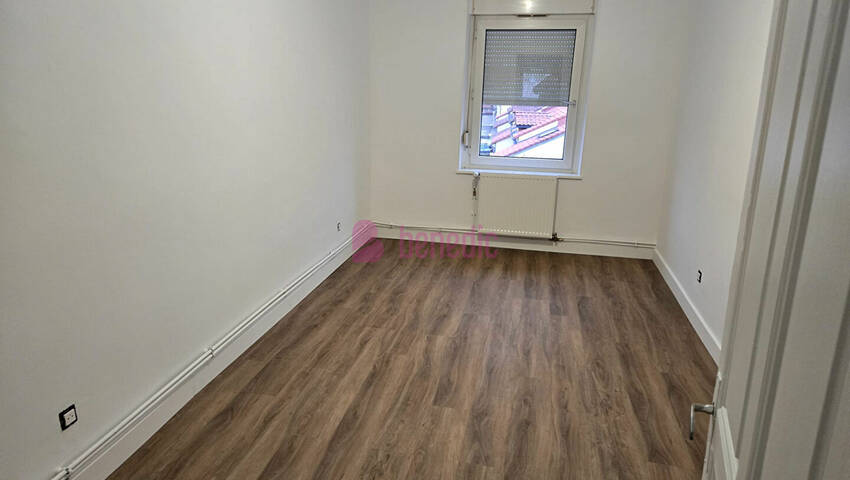 59467831i - Attribut alt par défaut.