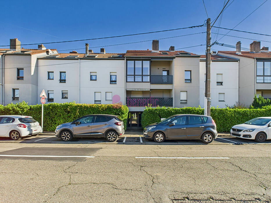 59356318b - Attribut alt par défaut.