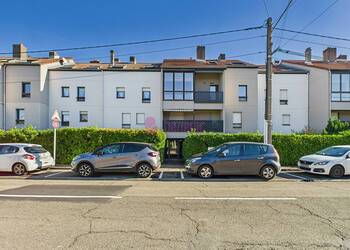 59356318b - Attribut alt par défaut.