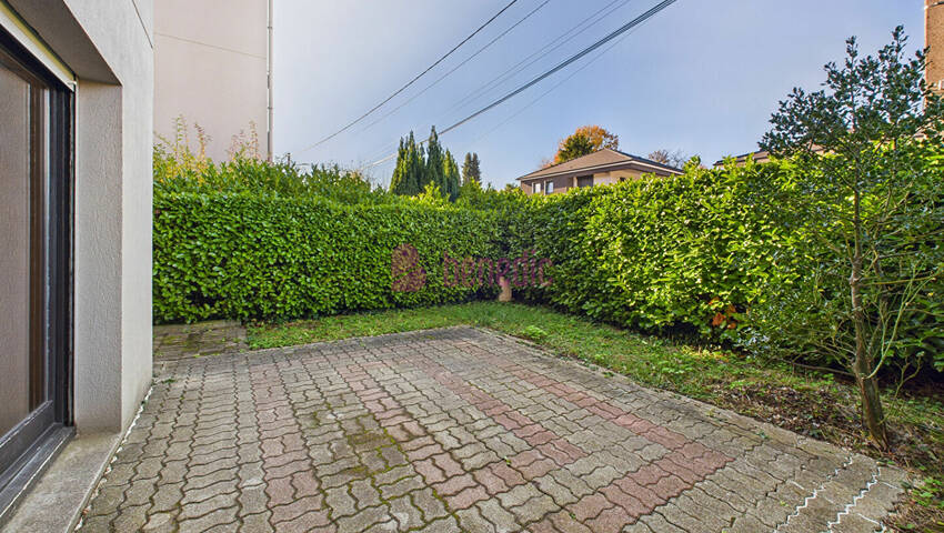 59356318l - Attribut alt par défaut.