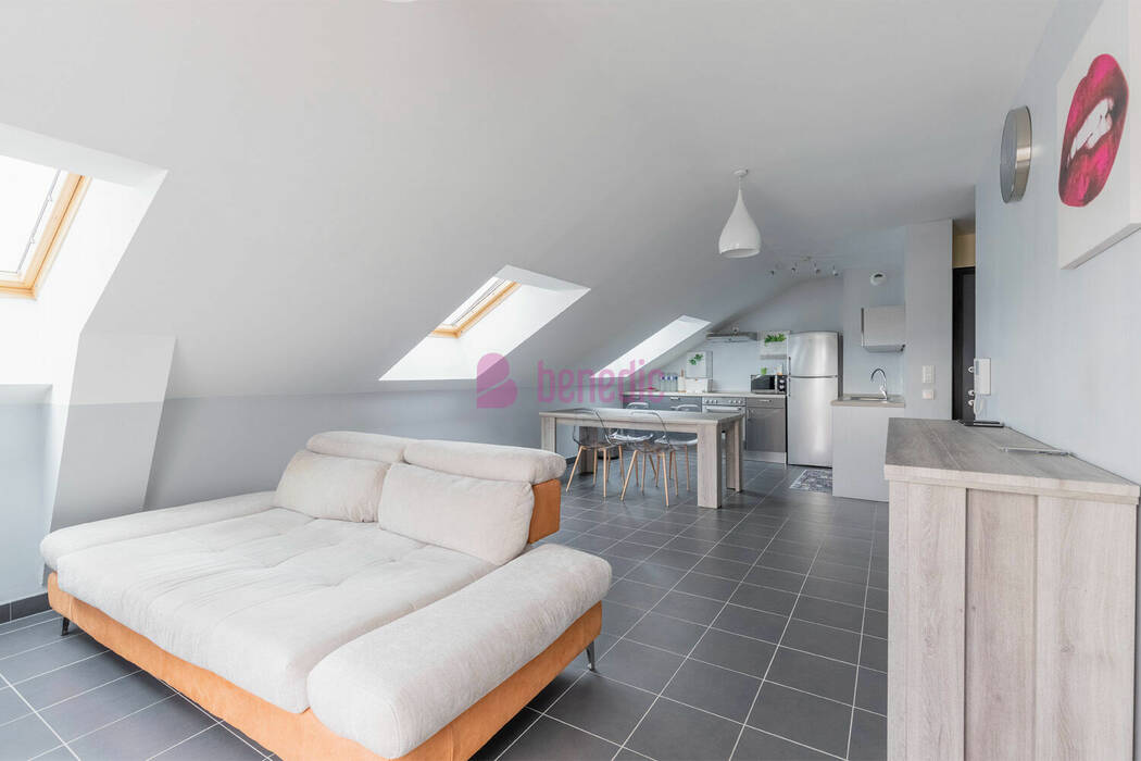 57763469d - Attribut alt par défaut.