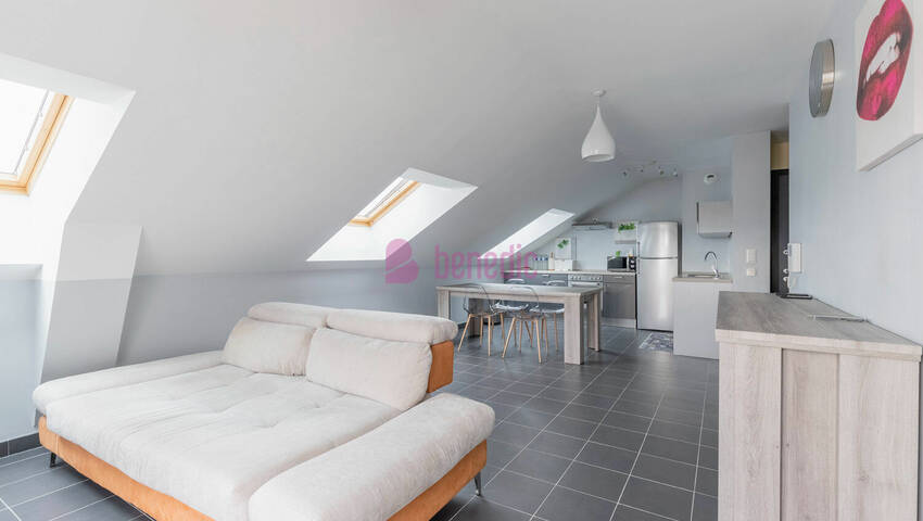 57763469d - Attribut alt par défaut.