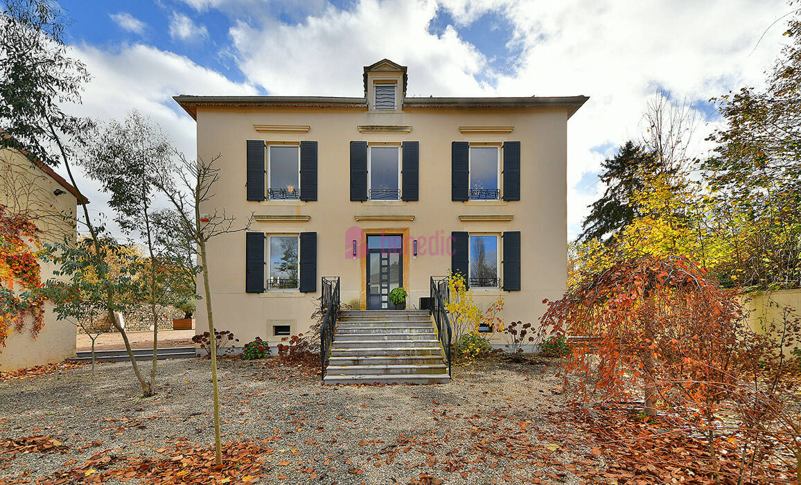 59433362b - Attribut alt par défaut.