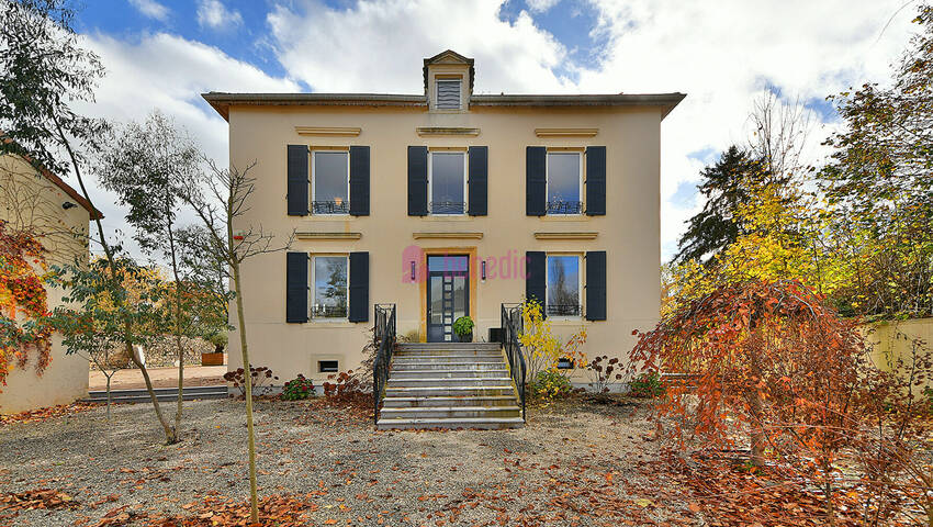 59433362b - Attribut alt par défaut.