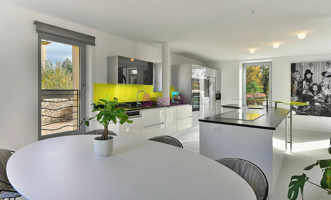 59433362e - Attribut alt par défaut.