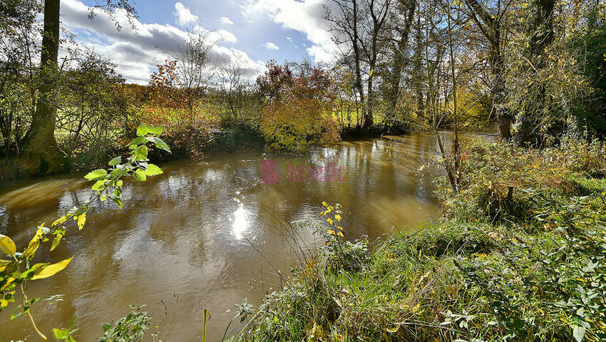 59433362m - Attribut alt par défaut.