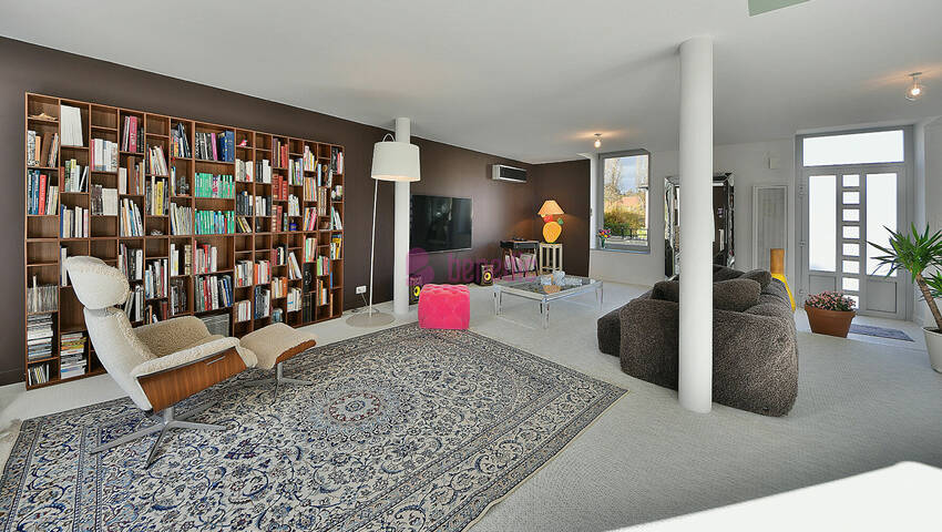 59433362c - Attribut alt par défaut.